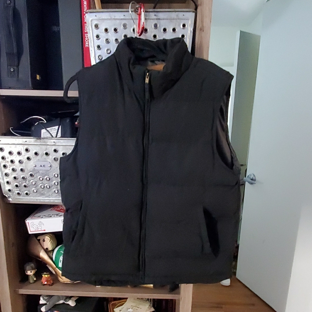 ST John's Vest BLACK Small
